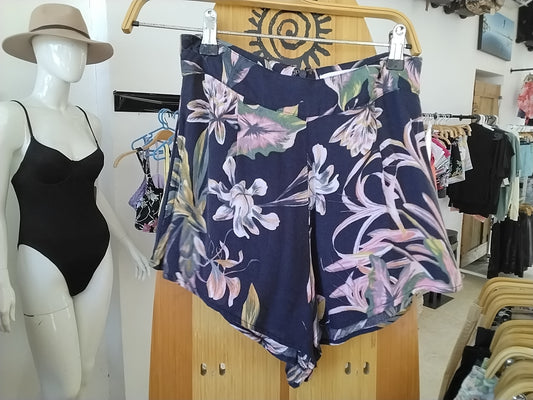 Raven short charcoal